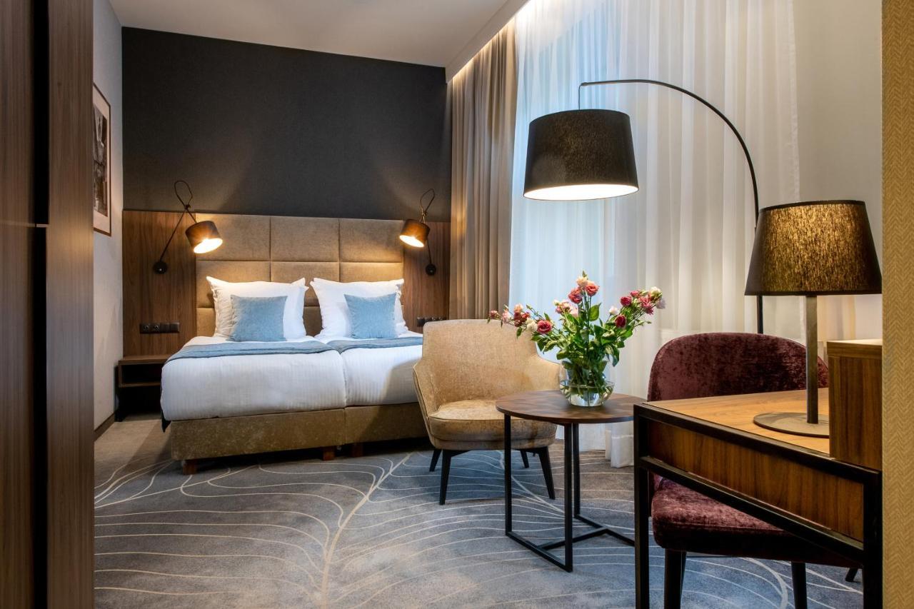 M29 Hotel